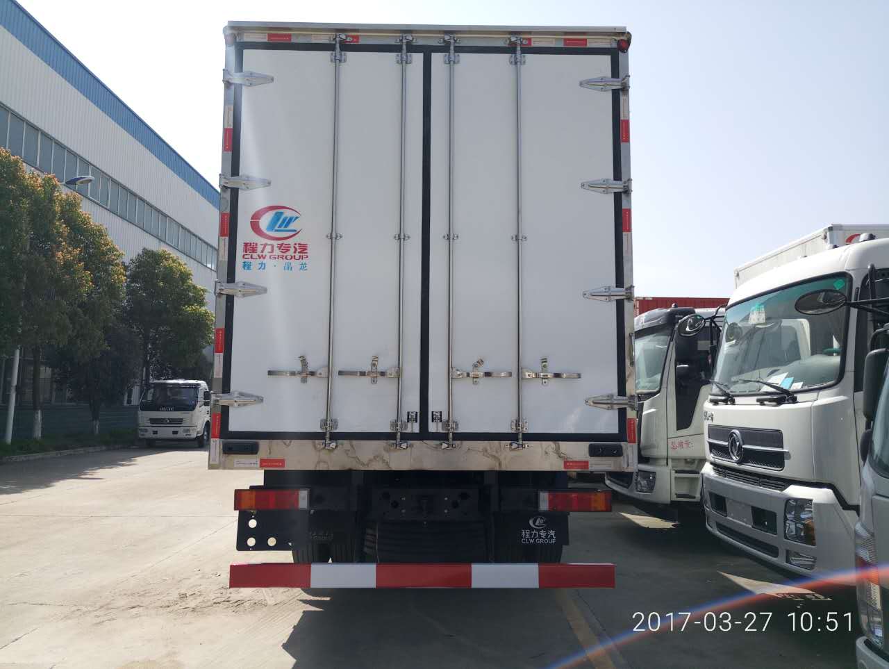 天龍國(guó)五9米6冷藏車