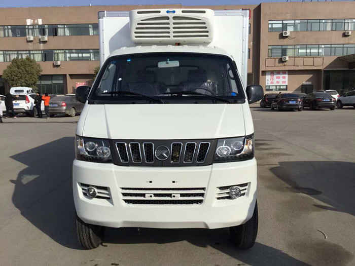 凱馬純電動冷藏車 (2).jpg