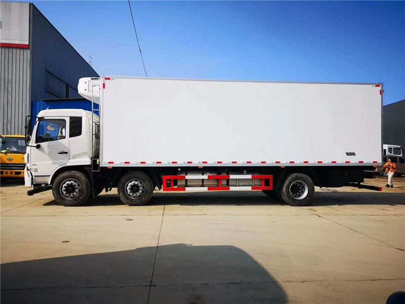 東風(fēng)天錦國六冷藏車 (1).jpg