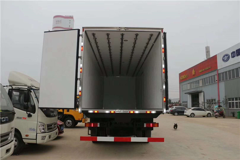 東風(fēng)天錦國六冷藏車 (2).jpg
