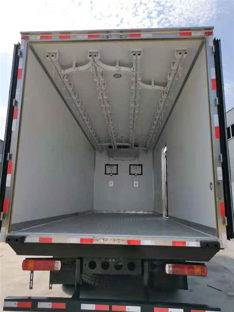 福田瑞沃國(guó)六6米8冷藏車 (8).jpg