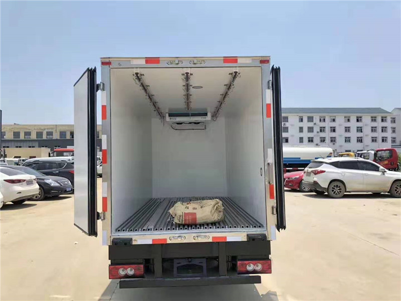 江淮康鈴國(guó)六3米5冷藏車 (7).jpg