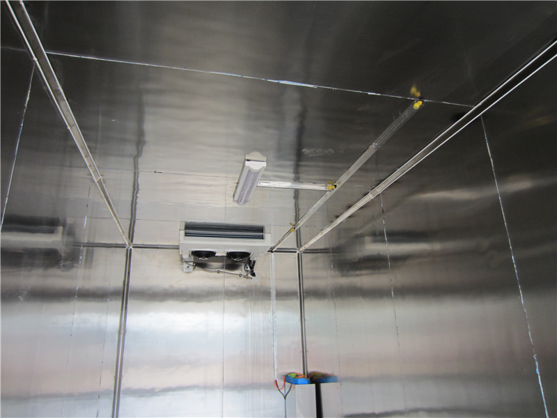 江鈴4米2醫(yī)療廢物轉(zhuǎn)運(yùn)車(chē) (4).JPG