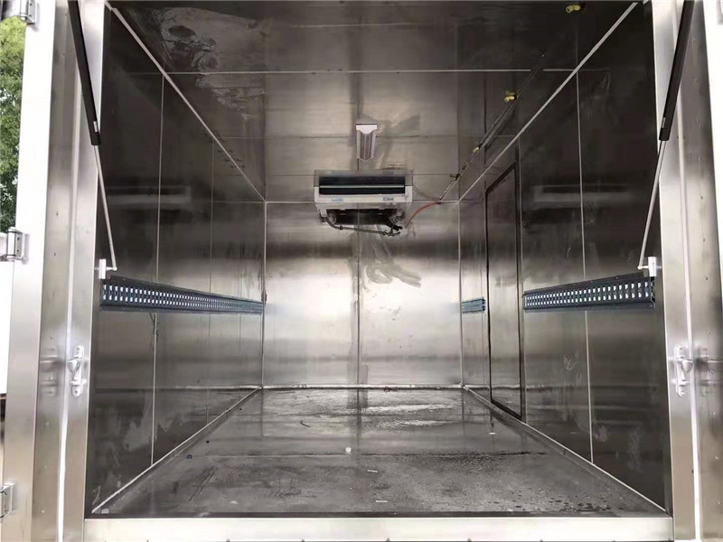 五十鈴4米2醫(yī)療廢物轉(zhuǎn)運(yùn)車(chē) (6).jpg