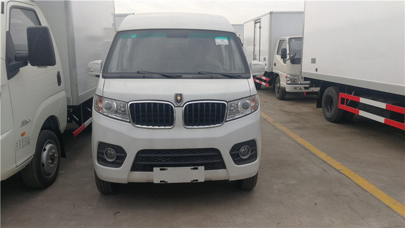 金杯X30國(guó)六面包冷藏車(chē) (1).jpg