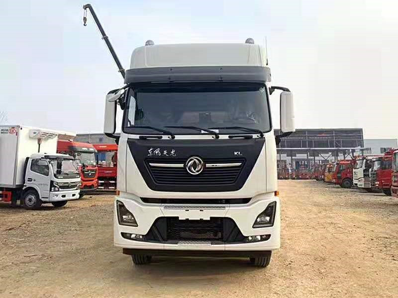 東風(fēng)國六9米6冷藏車